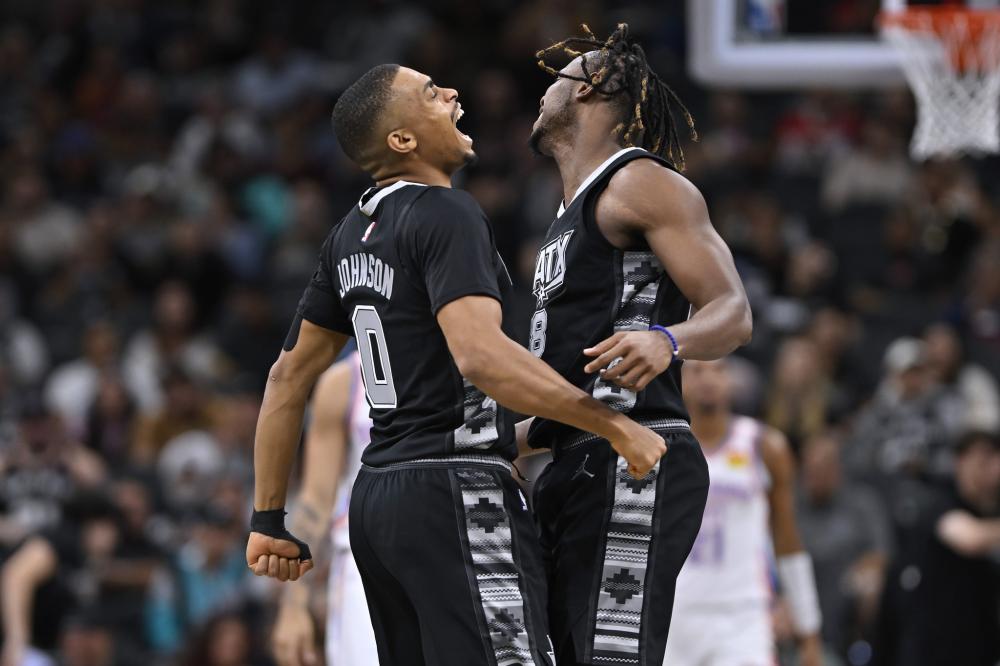 通过持续的 通过持续的